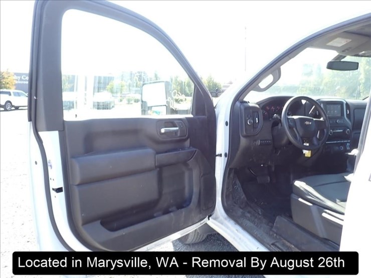 2022-chevrolet-3500-image-5