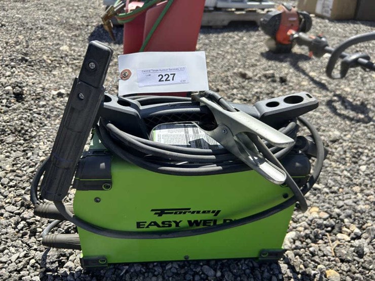 #227-•-forney-easy-weld-mig-welder---electric-image-1