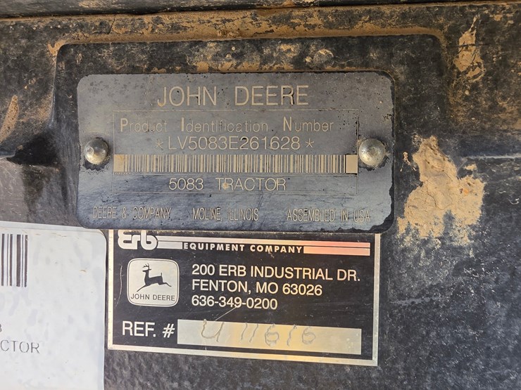 2010-john-deere-5083e-image-4