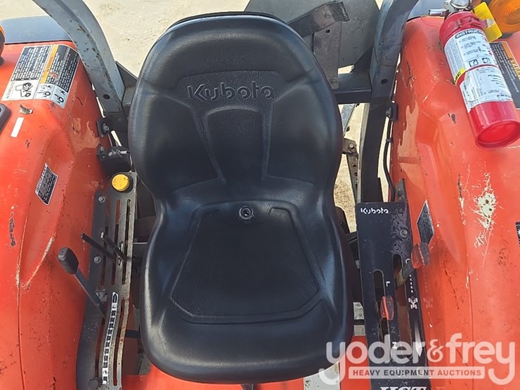 2016-kubota-mx5200d-image-42