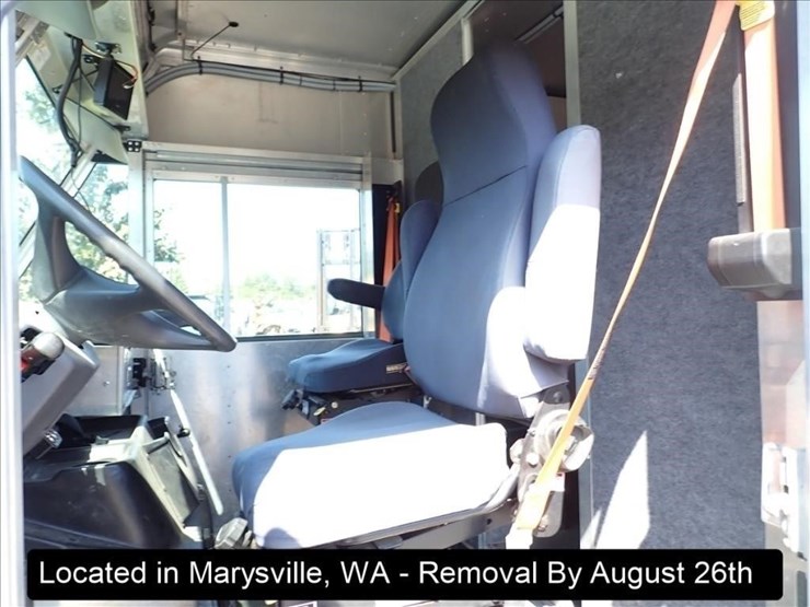 2012-freightliner-mt55-image-14