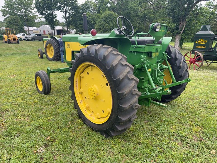 1959-john-deere-730-image-3