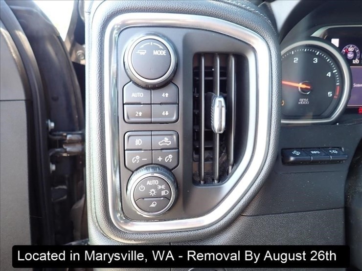 2020-chevrolet-3500-image-12