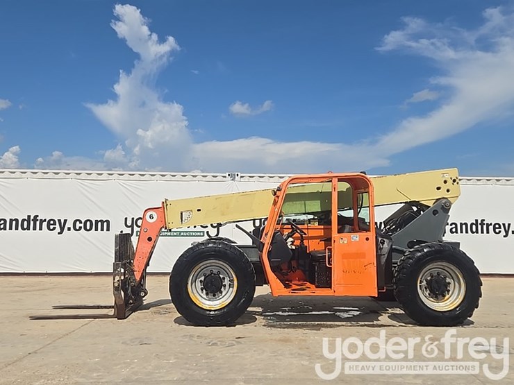 2012-jlg-g6-42a-image-2