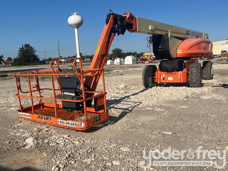 2013-jlg-1250ajp-image-3