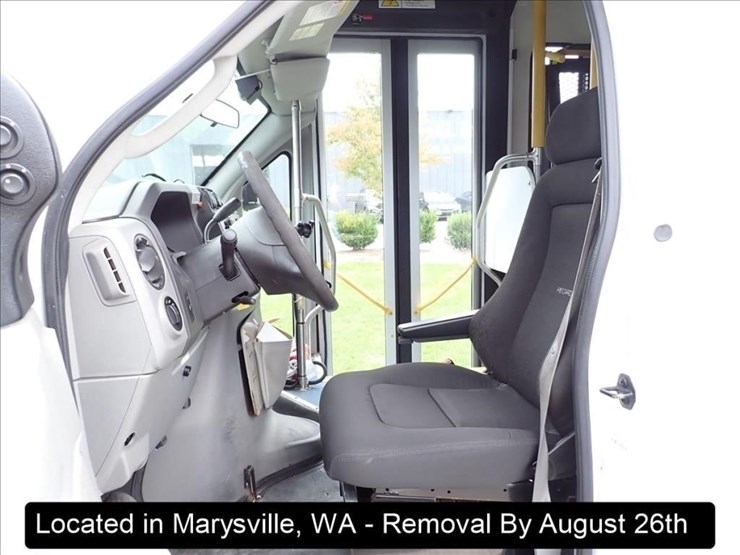 2015-ford-e450-image-8
