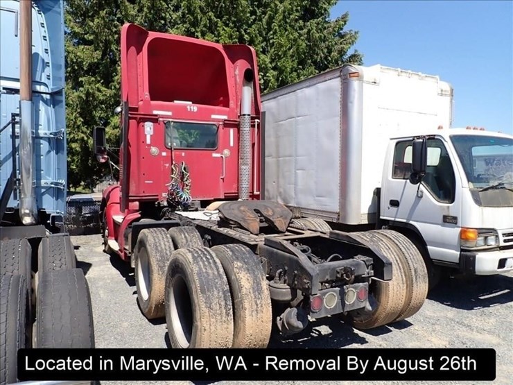 2010-kenworth-t660-image-15