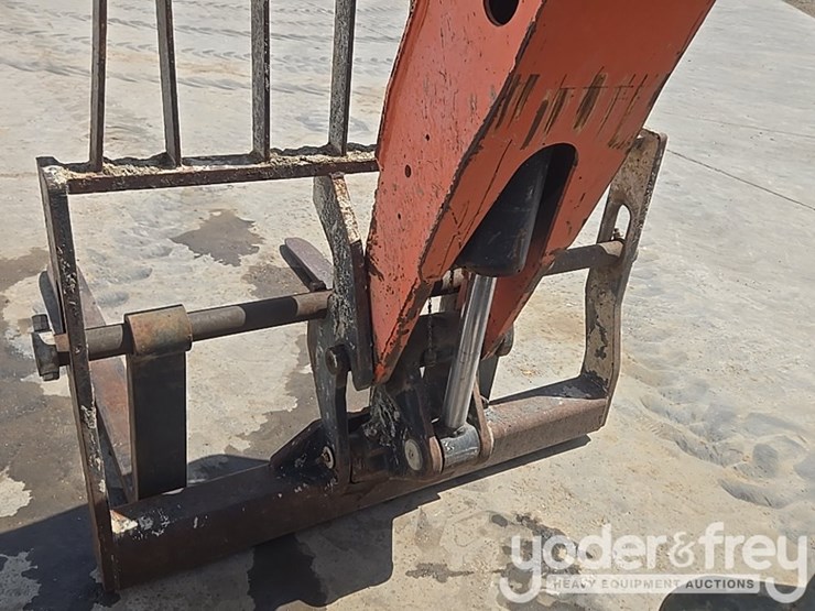 2012-jlg-g6-42a-image-15