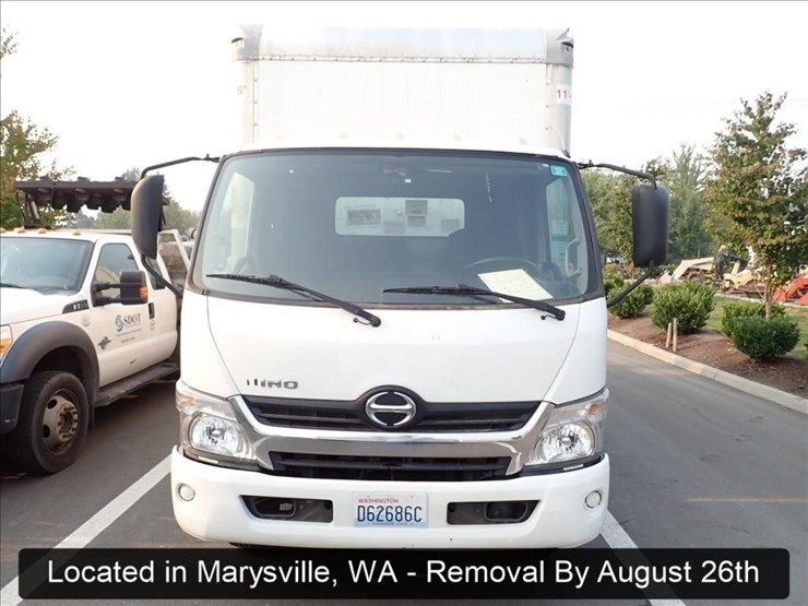 2019-hino-155-image-23
