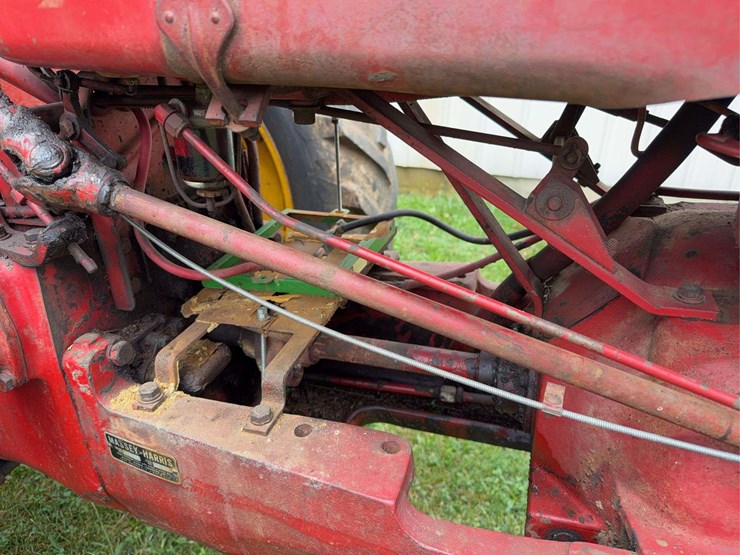 massey-ferguson-33-image-23