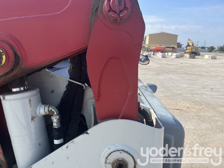 2022-takeuchi-tl10v2-image-22