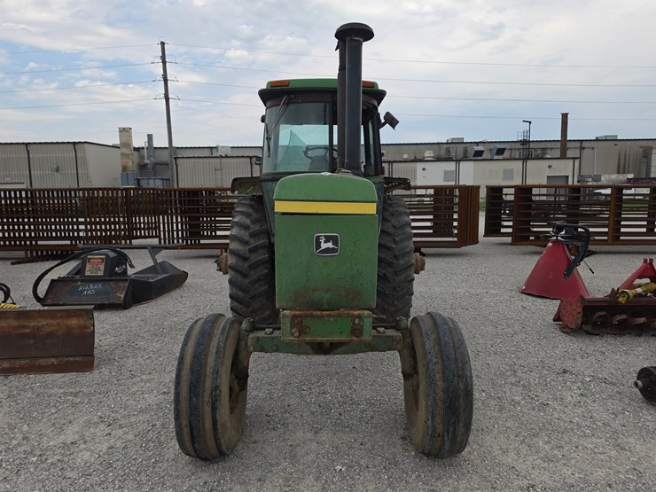 1977-john-deere-4430-image-2