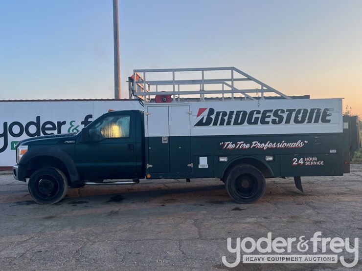 2011-ford-f550-image-3