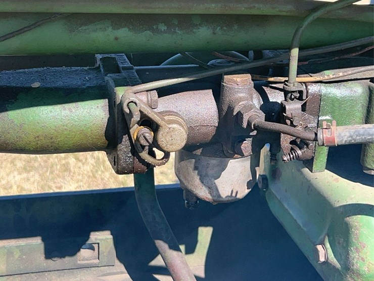 john-deere-530-image-58
