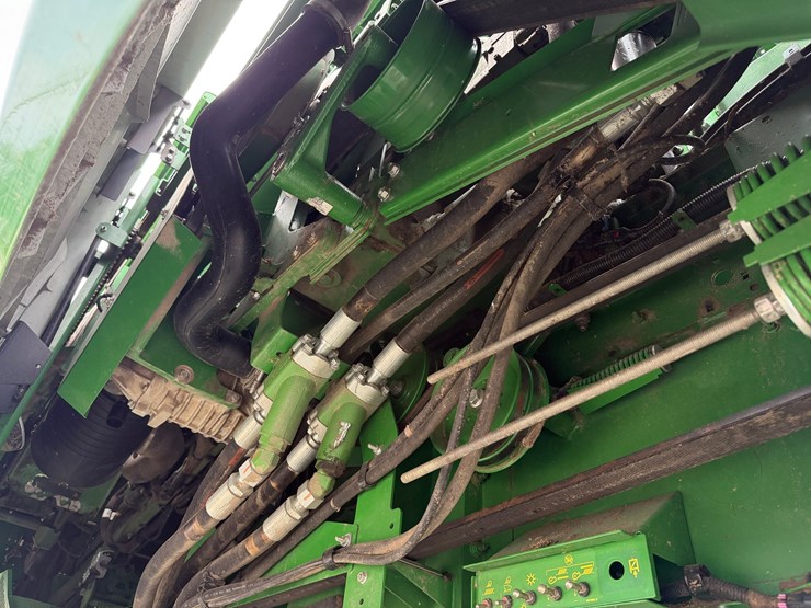 2019-john-deere-s770-image-24
