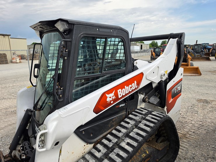 2021-bobcat-t76-image-13