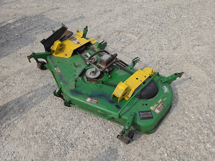 2016-john-deere-1025r-image-7