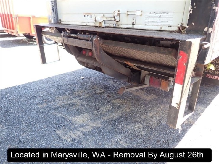 2005-chevrolet-w5500-image-17
