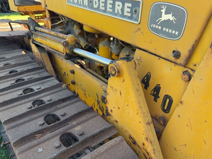 john-deere-440-image-16