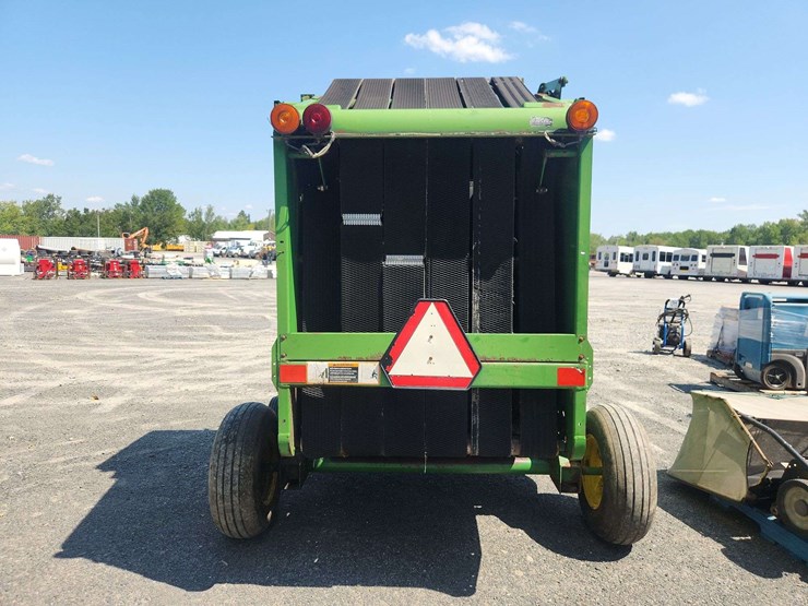 john-deere-385-image-4