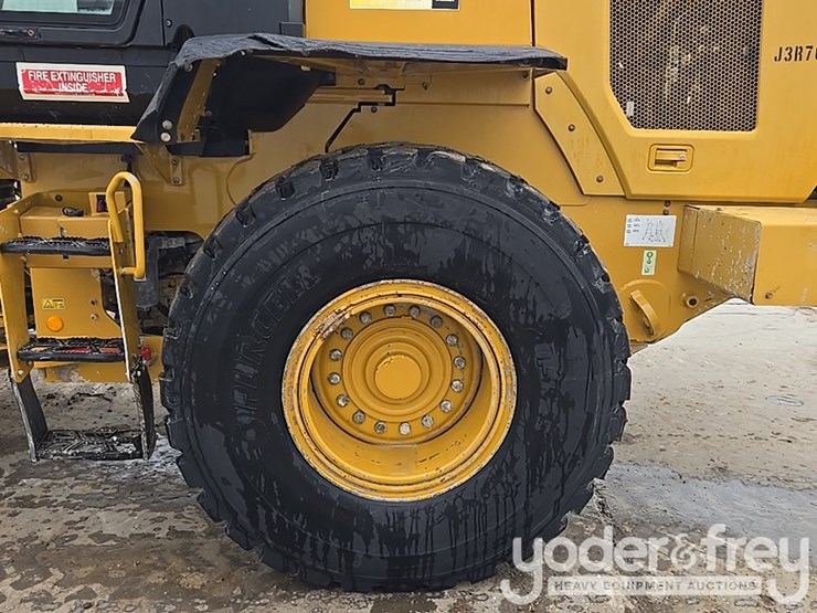 2019-caterpillar-938m-image-11