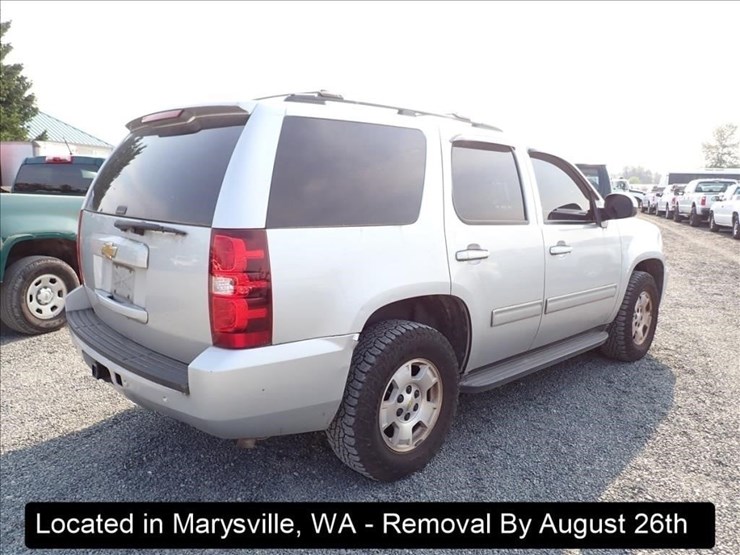 2013-chevrolet-tahoe-image-15