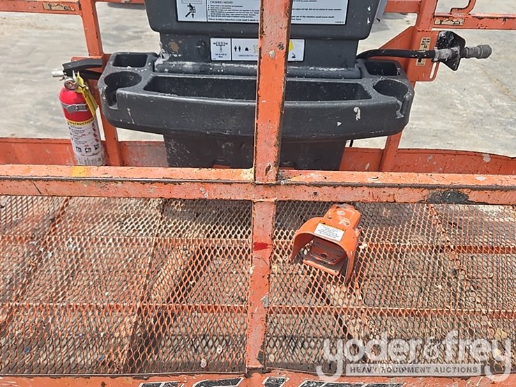 2017-jlg-450aj-image-15