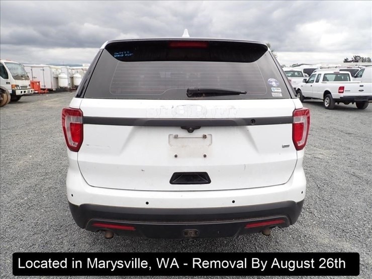2016-ford-explorer-image-18