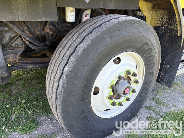 2012-kenworth-t400-image-9