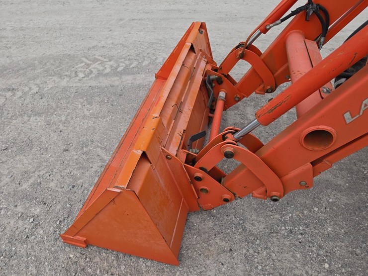2006-kubota-m8540d-image-5