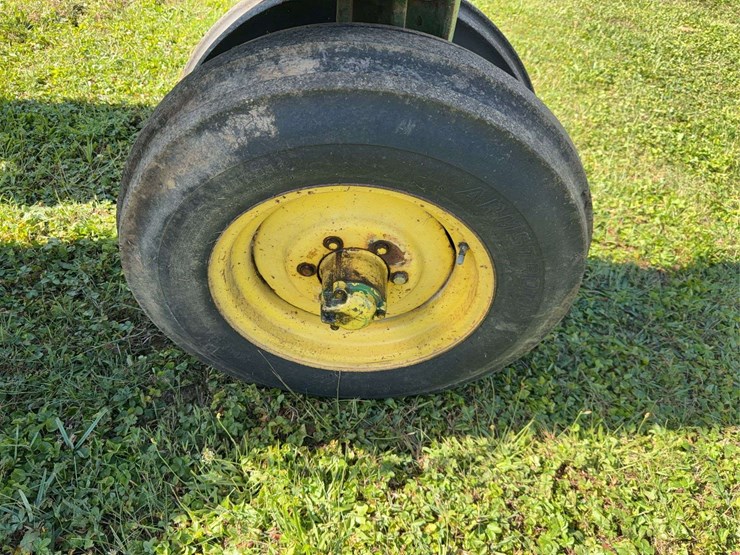 john-deere-630-image-29