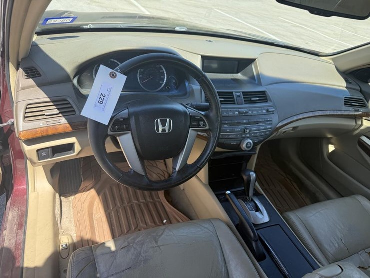 #229-•-2009-honda-accord-image-7