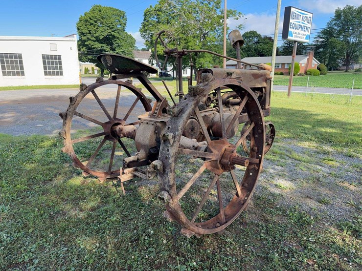 john-deere-model-b-image-5