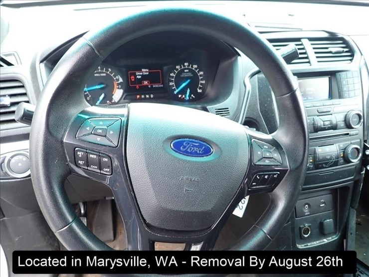 2016-ford-explorer-image-7