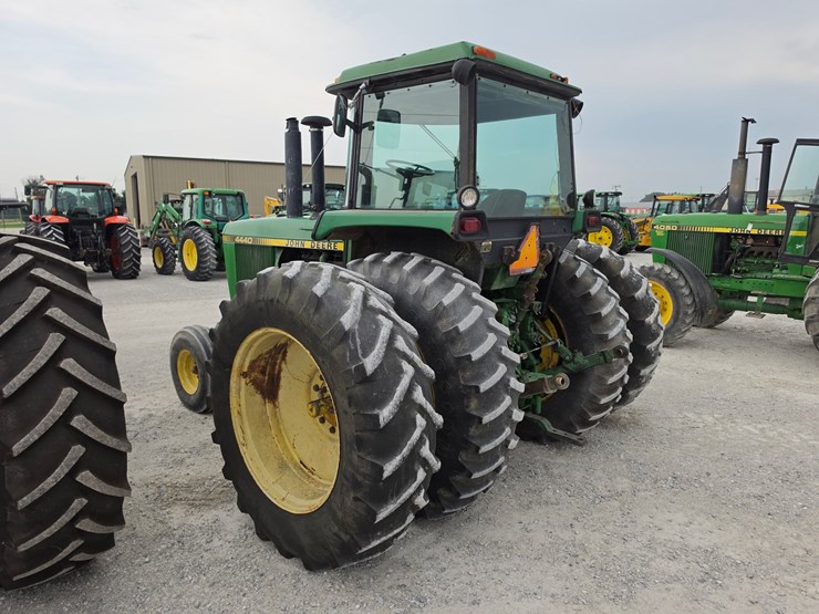 1981-john-deere-4440-image-11