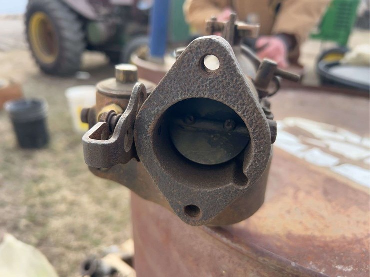 john-deere-16-image-10