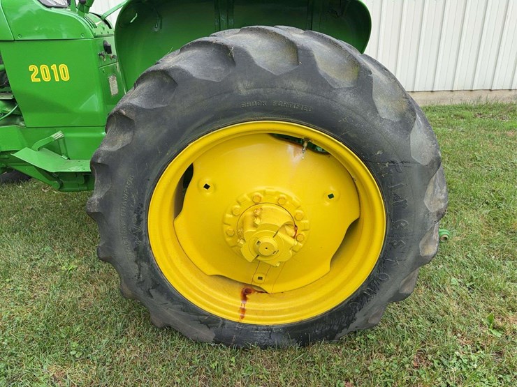 2010-john-deere-2010-image-41