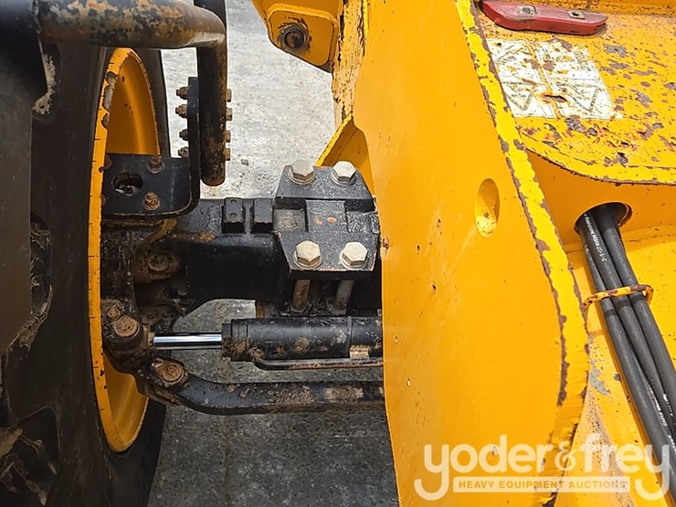 2017-jcb-510-56-image-21