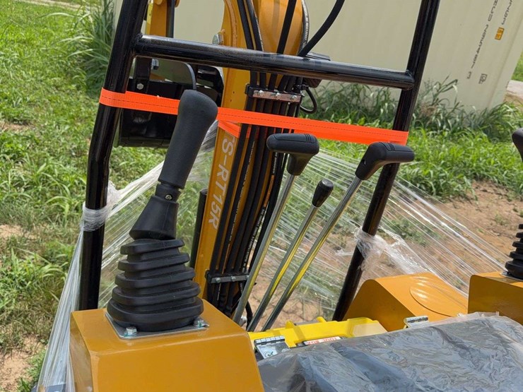 ats-rt15r-mini-excavator-image-9