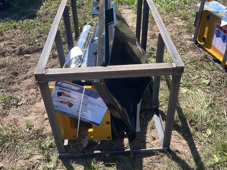 agt-skid-steer-hydraulic-hammer-image-4