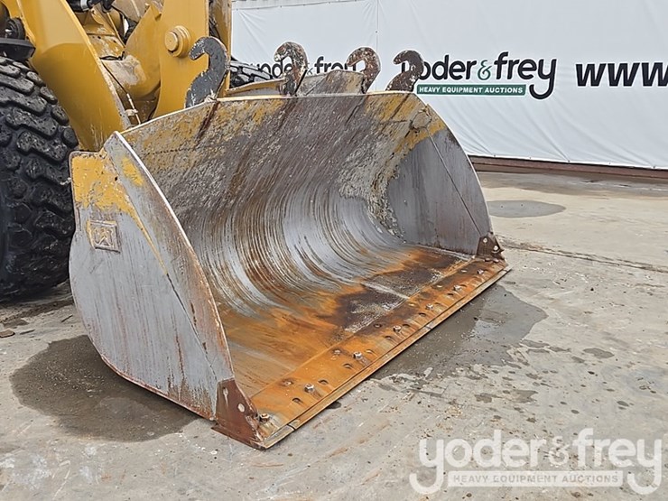 2019-caterpillar-938m-image-16