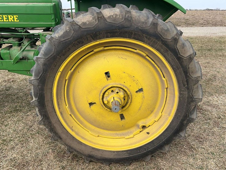 john-deere-model-b-image-51