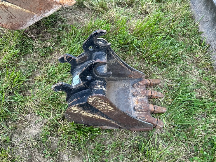 deere-35g-image-12