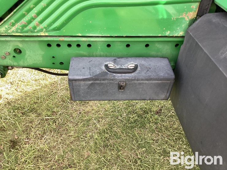 2004-john-deere-6715-image-17