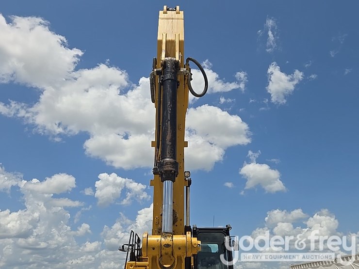 2017-caterpillar-336fl-image-29