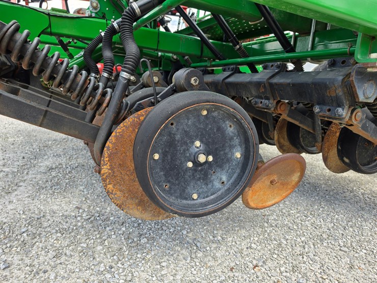 2009-john-deere-1590-image-6