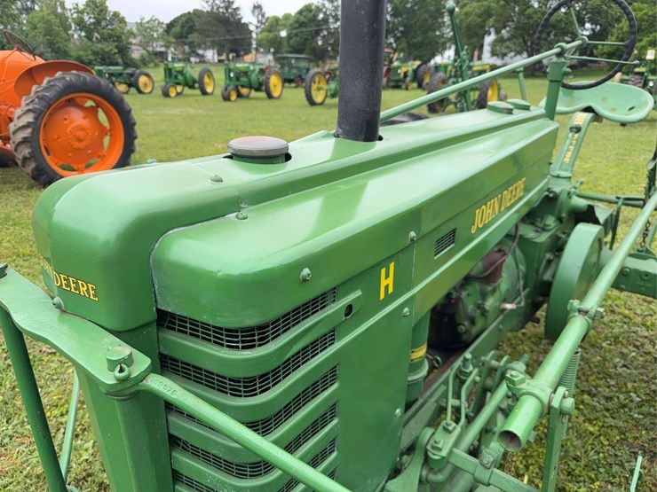 john-deere-h-image-10