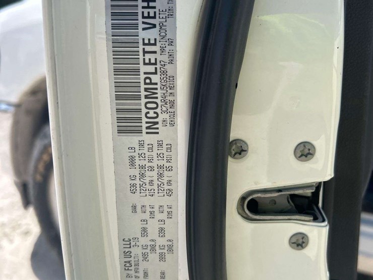 2019-dodge-2500-image-5