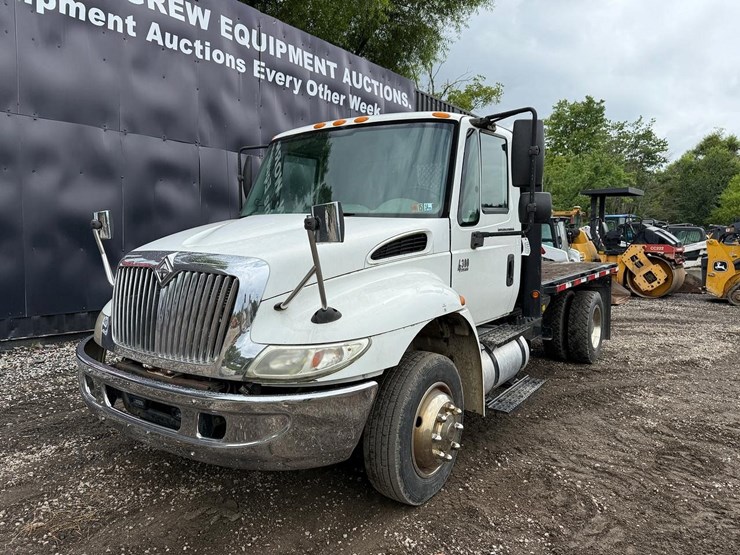 2007-international-durastar-4300-image-8