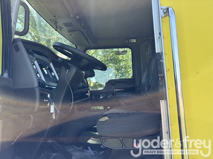 2012-kenworth-t400-image-59